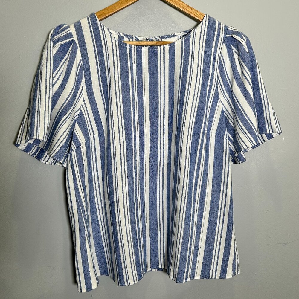 Cabi Striped Linen Blend Top Blue & White Short Sleeve Keyhole Back - Small